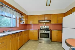 76 Prospect Ave, North Arlington, NJ 07031 - Photo 14