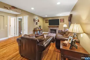 583 Brookside Ave, Oradell, NJ 07649 - Photo 6