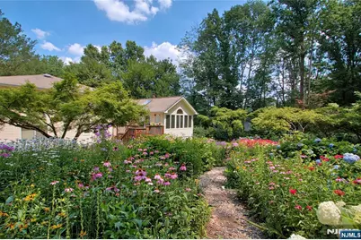 7 Southwood Drive, Parsippany, NJ 07950 - Photo 46