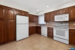 228 Shaw Pl, Park Ridge, NJ 07656 - Photo 14