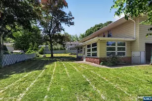 228 Shaw Pl, Park Ridge, NJ 07656 - Photo 4