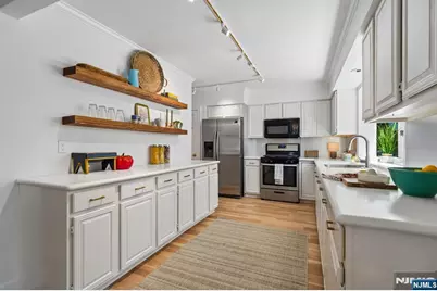 658 Ridgewood Road C0001 #C0001, Maplewood, NJ 07040 - Photo 8