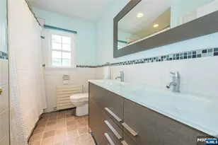 32 Natalie Dr, West Caldwell, NJ 07006 - Photo 24