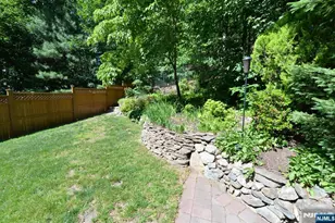 30 Knolls, Bloomingdale, NJ 07403 - Photo 26