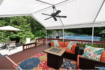 30 Knolls, Bloomingdale, NJ 07403 - Photo 18
