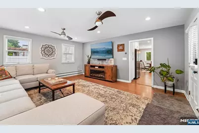 13 Crane Terrace, Verona, NJ 07044 - Photo 8