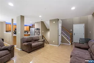 169 Vista Terrace, Pompton Lakes, NJ 07442 - Photo 8
