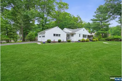 25 Grove Street, Caldwell, NJ 07006 - Photo 44