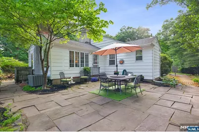 25 Grove Street, Caldwell, NJ 07006 - Photo 34