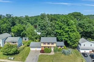 4 Hover Dr, Mount Arlington, NJ 07856 - Photo 2