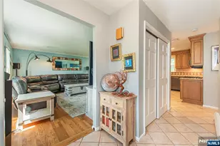 4 Hover Dr, Mount Arlington, NJ 07856 - Photo 4
