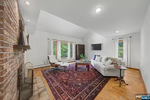 829 Ramapo Valley Rd, Oakland, NJ 07436 - Photo 14