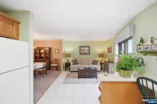 88 Metro Vista Dr, Hawthorne, NJ 07506 - Photo 24
