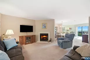 88 Metro Vista Dr, Hawthorne, NJ 07506 - Photo 12