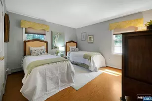 10 Moonshadow Ct, Kinnelon, NJ 07405 - Photo 24