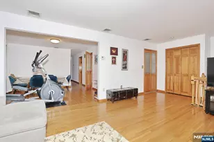 140 Prospect St, Hasbrouck Heights, NJ 07604 - Photo 6