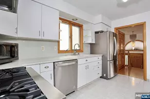 140 Prospect St, Hasbrouck Heights, NJ 07604 - Photo 12