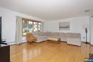 140 Prospect St, Hasbrouck Heights, NJ 07604 - Photo 4