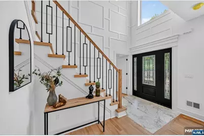6 Short Hill Road, Clifton, NJ 07012 - Photo 2