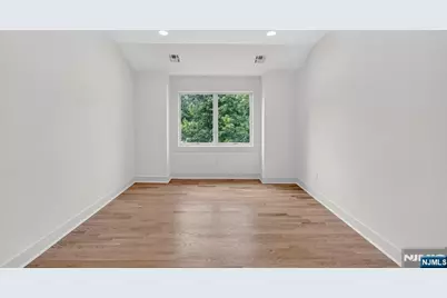 6 Short Hill Road, Clifton, NJ 07012 - Photo 20