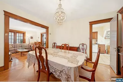 520 Dewey Avenue, Cliffside Park, NJ 07010 - Photo 8
