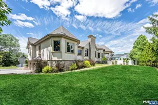 18 Berkshire Pl, Englewood Cliffs, NJ 07632 - Photo 28