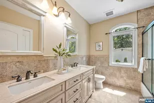 18 Berkshire Pl, Englewood Cliffs, NJ 07632 - Photo 20