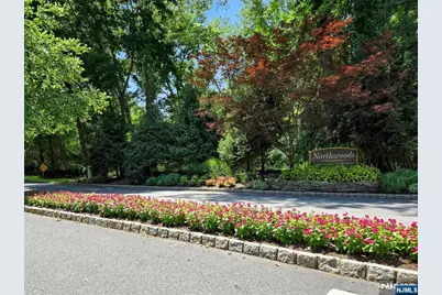 814 Hemlock Court, Norwood, NJ 07648 - Photo 2