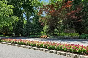 814 Hemlock Ct, Norwood, NJ 07648 - Photo 2