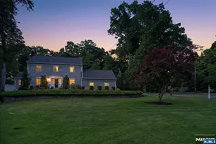 62 Fells Rd, Verona, NJ 07044 - Photo 2