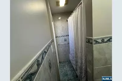 570 Broad Street, Carlstadt, NJ 07072 - Photo 12