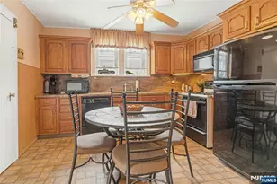 22 Passaic Ave, Hasbrouck Heights, NJ 07604 - Photo 16