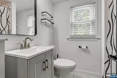 75 Fichter Street, Bloomingdale, NJ 07403 - Photo 22