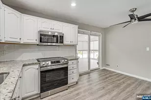 75 Fichter St, Bloomingdale, NJ 07403 - Photo 12