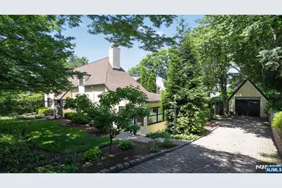 230 Satterthwaite Avenue, Nutley, NJ 07110 - Photo 2