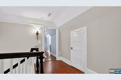 230 Satterthwaite Avenue, Nutley, NJ 07110 - Photo 28