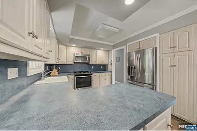 79 Truman Boulevard, Oakland, NJ 07436 - Photo 8