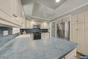 79 Truman Blvd, Oakland, NJ 07436 - Photo 8