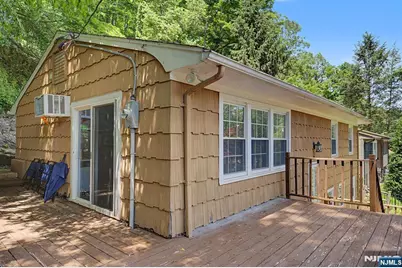 79 Truman Boulevard, Oakland, NJ 07436 - Photo 32