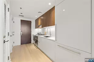 1000 Maxwell Ln 10E, Hoboken, NJ 07030 - Photo 4