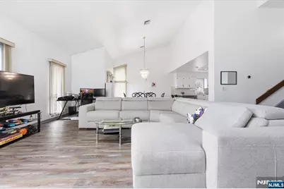 52 Adams Terrace, Clifton, NJ 07013 - Photo 6