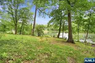 376 Lakeview Dr, Wyckoff Township, NJ 07481 - Photo 42