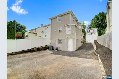 8 Pine Street, West Orange Township, NJ 07052 - Photo 22