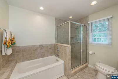 7 Natalie, West Caldwell, NJ 07006 - Photo 20