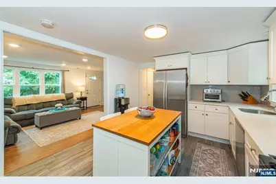 33 Yantecaw Avenue, Bloomfield, NJ 07003 - Photo 8