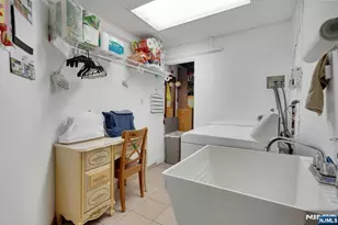 541 Page Ave, Lyndhurst Township, NJ 07071 - Photo 18
