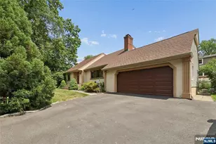 17 River Dr, Elmwood Park, NJ 07407 - Photo 28
