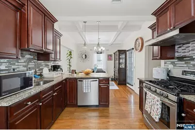 65 Franklin Road, Teaneck Township, NJ 07666 - Photo 18