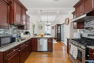65 Franklin Rd, Teaneck Township, NJ 07666 - Photo 18