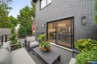 25 Knox Ave, Cliffside Park, NJ 07010 - Photo 12